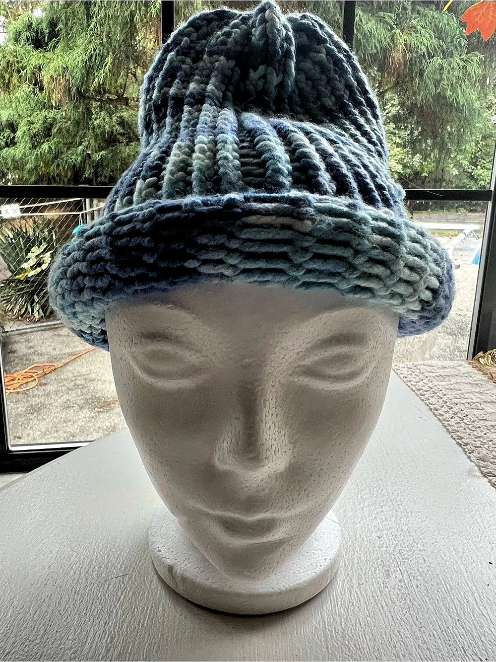 Chunky Knit Beanie in Blue & Green Like New